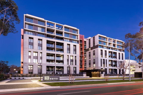Deco Hotel Canberra - Tourism Cairns 3