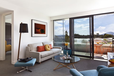 East Hotel + Apartments - Tourism Cairns 2