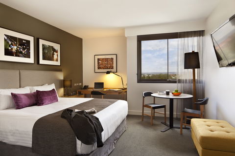 East Hotel + Apartments - Tourism Cairns 4