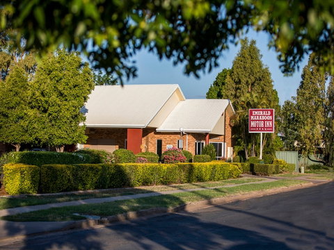 Emerald Maraboon Motor Inn - Tourism Cairns 0
