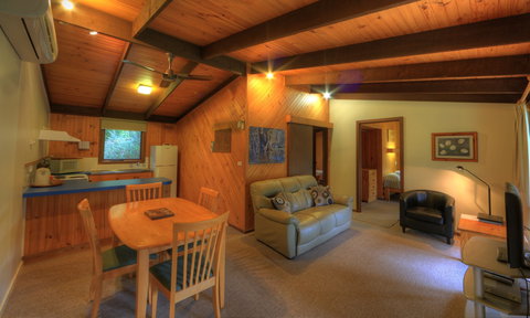 Kiewa Country Cottages - Tourism Cairns 4