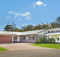 Lakeside Lodge Lake Cathie - Tourism Cairns