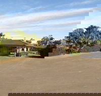 Macquarie Valley Motor Inn - Tourism Cairns