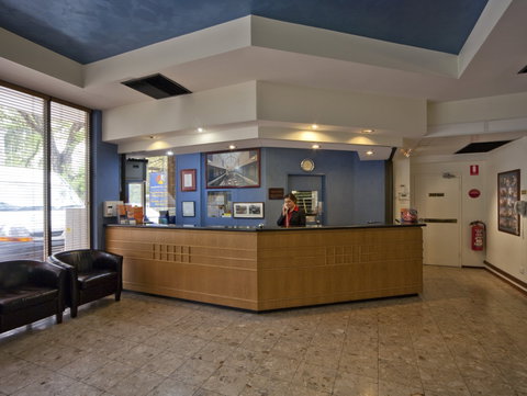 Madison Capital Executive Apartment Hotel - Tourism Cairns 0