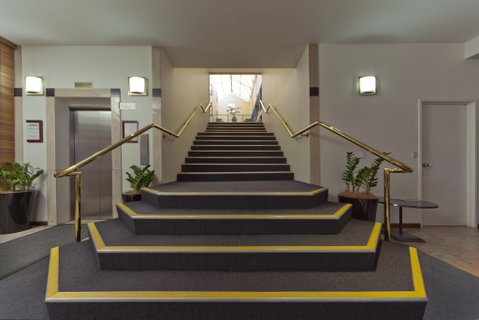 Madison Capital Executive Apartment Hotel - Tourism Cairns 1