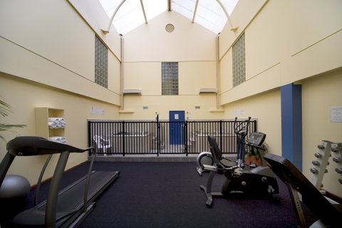 Madison Capital Executive Apartment Hotel - Tourism Cairns 2