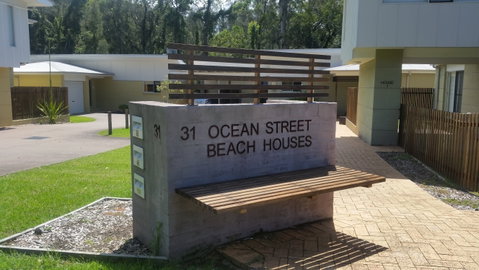 Ocean Beach House - Tourism Cairns 2