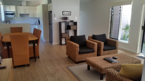 Ocean Beach House - Tourism Cairns 4