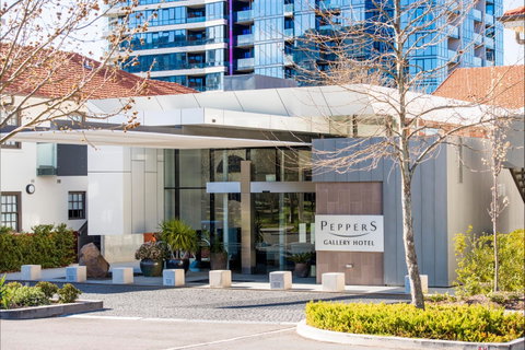 Peppers Gallery Hotel - Tourism Cairns 0