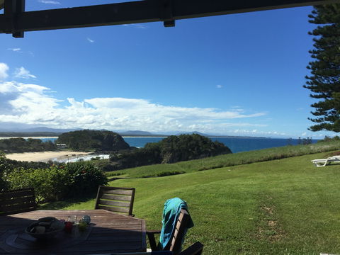 The View In Scotts Head - Tourism Cairns 0