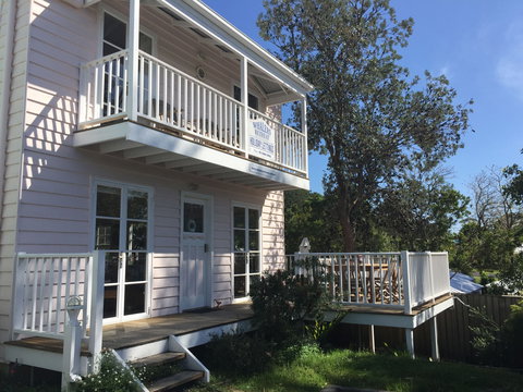 Whalers Retreat - Tourism Cairns 0