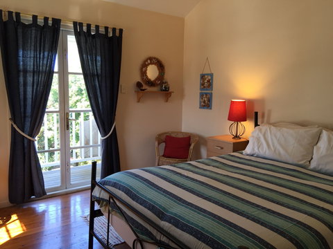 Whalers Retreat - Tourism Cairns 6