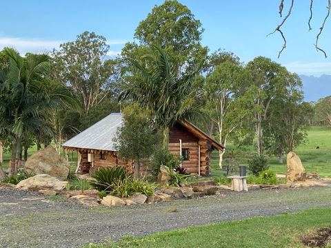 Amarina Farm Stay And Gardens - Tourism Cairns 1