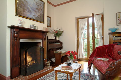 Amanda's Cottage 1899 - Tourism Cairns 0