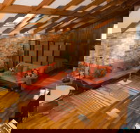 Bet's Bed and Breakfast Studio - Tourism Cairns