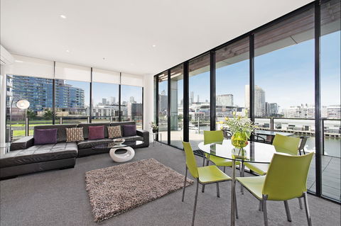 Docklands Private Collection Of Apartments Melbourne - Tourism Cairns 0