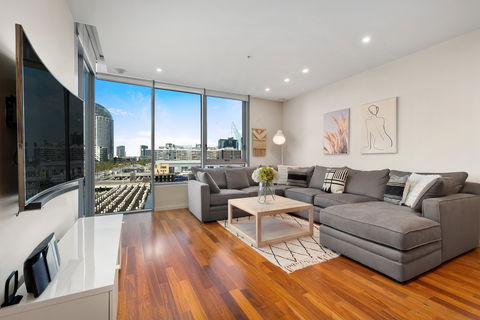 Docklands Private Collection Of Apartments Melbourne - Tourism Cairns 2