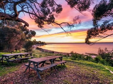 Mercure Kangaroo Island Lodge - Tourism Cairns 1