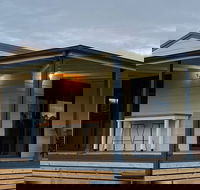 Riverside Park Cottage