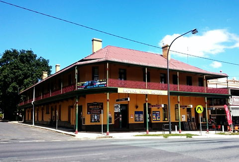 Royal Mail Hotel Braidwood - Tourism Cairns 0