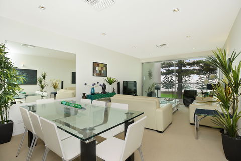 16 The Breeze - Tourism Cairns 2