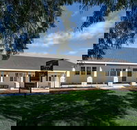 Albany Holiday Units - Tourism Cairns