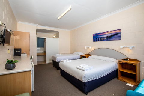 Blue Seas Motel - Tourism Cairns 2