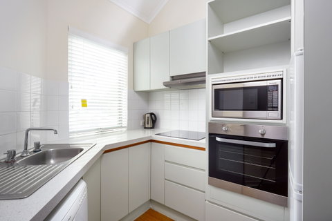 Broadwater Resort Como - Tourism Cairns 2