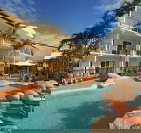 Cairns Queenslander Hotel and Apartments - Tourism Cairns