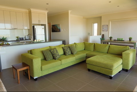 Horizons Part Of Blue Fin Holiday Homes - Tourism Cairns 0