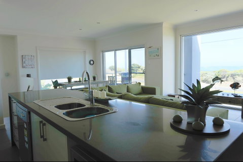 Horizons Part Of Blue Fin Holiday Homes - Tourism Cairns 1