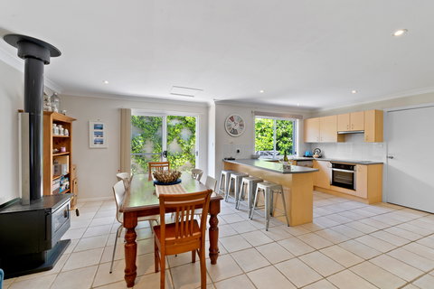Huskisson Beach House - Tourism Cairns 1