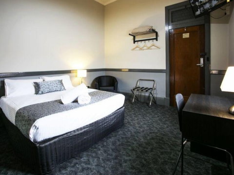 Imperial Maitland - Tourism Cairns 1
