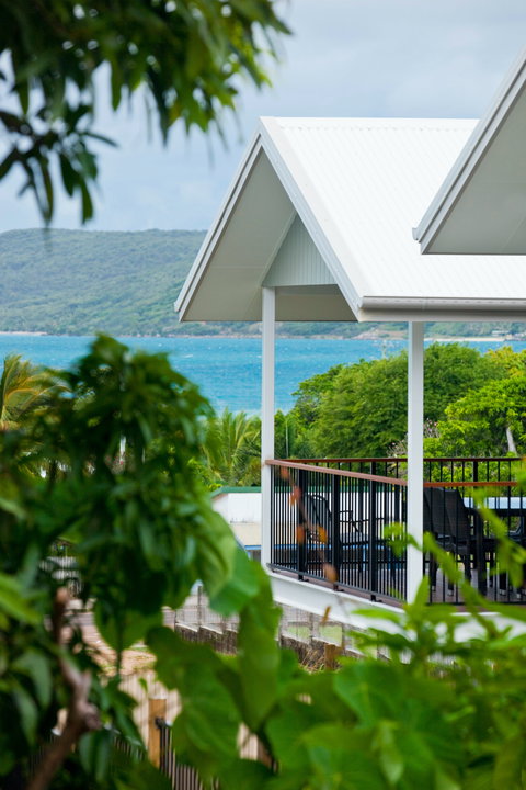 Island Villas And Apartments - Tourism Cairns 0