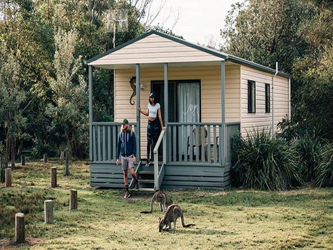 Pretty Beach Cabins - Tourism Cairns 0