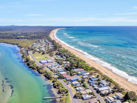 Sandy Hook Cottage - Tourism Cairns 0