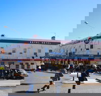 The Royal Hotel Grenfell - Tourism Cairns