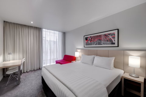 Travelodge Hotel Melbourne Docklands - Tourism Cairns 1