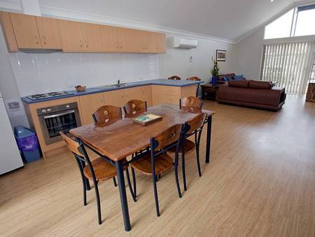 Albany Bayside Ocean Villas - Tourism Cairns 0