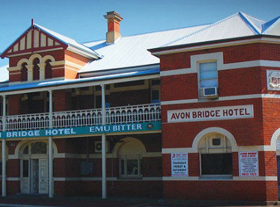 Avon Bridge Hotel - Tourism Cairns 0