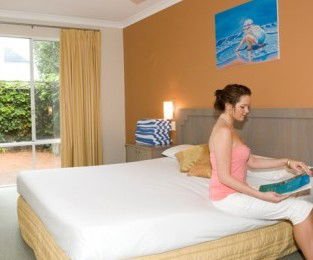 Broadwater Beach Resort - Tourism Cairns 2