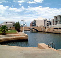 Crest Del Mar Apartments - Tourism Cairns