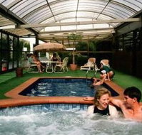 Elm Court Motel - Tourism Cairns