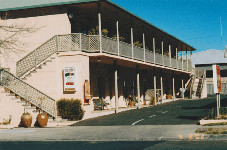 New England Motor Inn - Tourism Cairns
