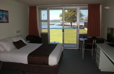Zorba Motel - Tourism Cairns 0