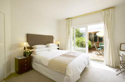 Waratah Brighton Boutique Bed And Breakfast - Tourism Cairns 1