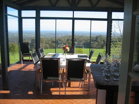 Vista Ridge Estate - Top Paddock Cottage - Tourism Cairns 1