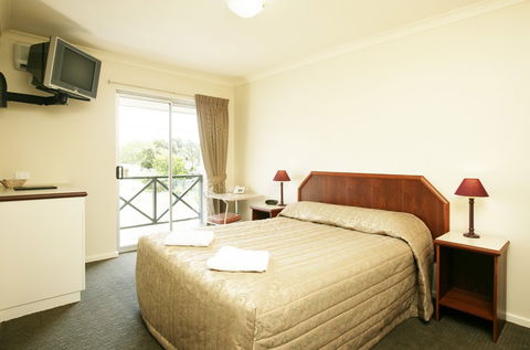 Bayswater Hotel - Tourism Cairns 2