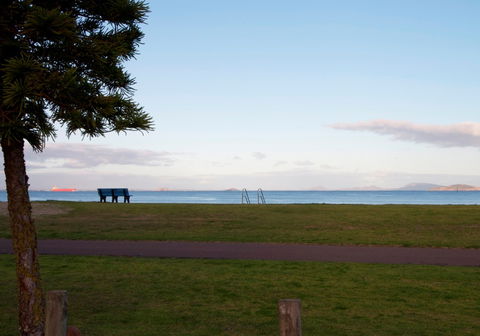 Esperance Beachfront Resort - Tourism Cairns 0