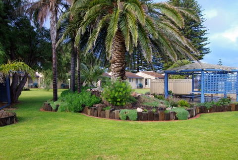 Esperance Beachfront Resort - Tourism Cairns 2